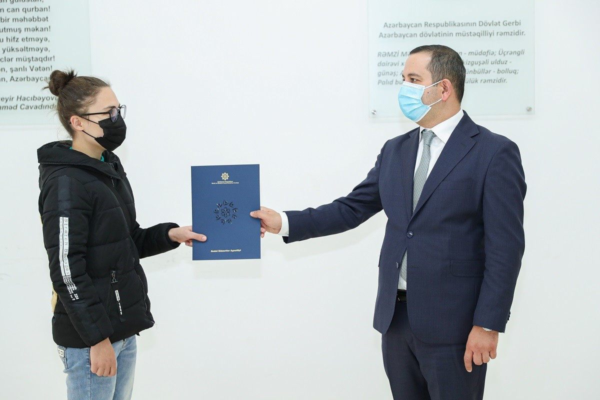 В Азербайджане выпускники детских домов обеспечены квартирами со стороны государства-ФОТО 