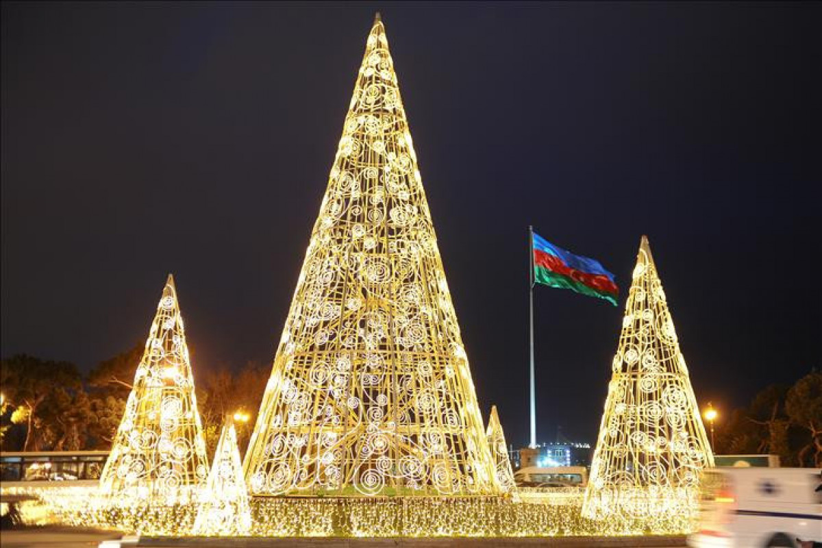 В Азербайджане на новогодние праздники отвели 5 нерабочих дней