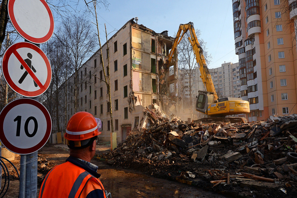 В России по ошибке снесли не тот многоквартирный дом