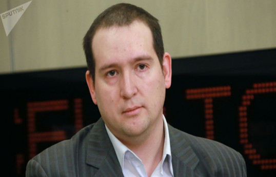 Михаил Нейжмаков: У ЕС меньше инструментов по реагированию на напряженность между Баку и Ереваном