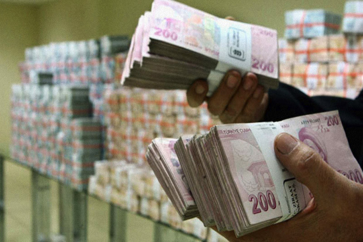 В Турции повысили минимальную зарплату до 4 тыс. 250 турецких лир