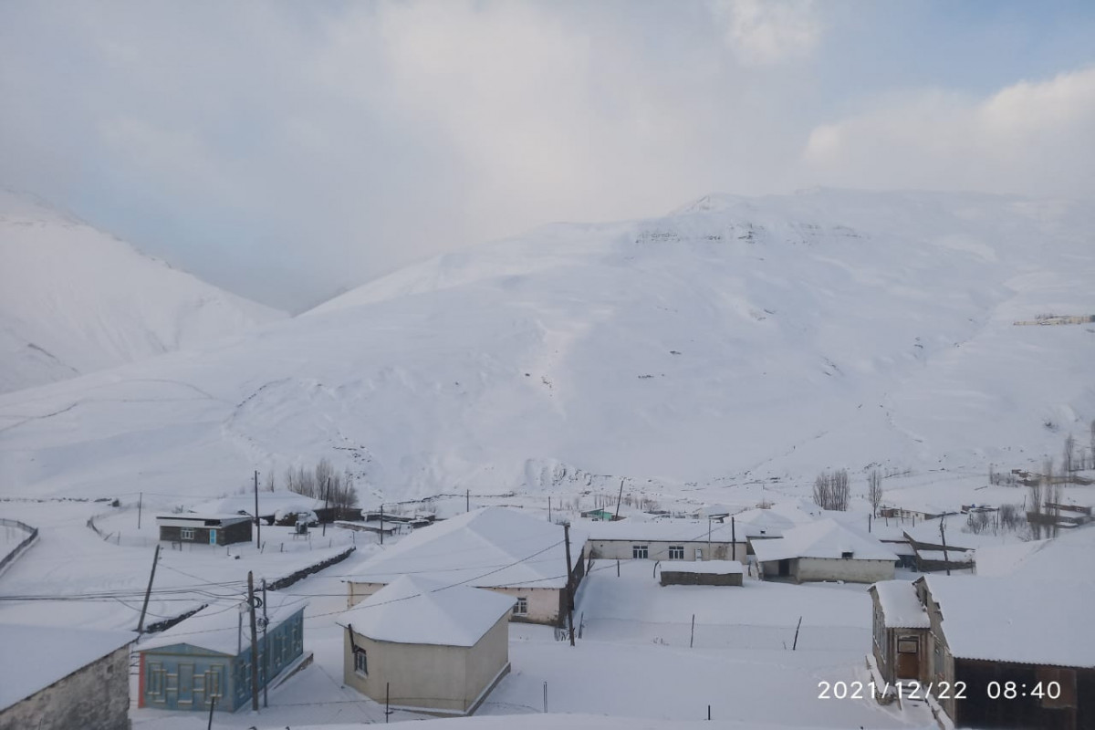 На севере Азербайджана температура воздуха опустилась ниже 8 градусов -ФОТО 