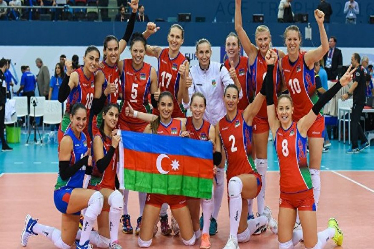 Азербайджанские волейболистки получили почетные звания