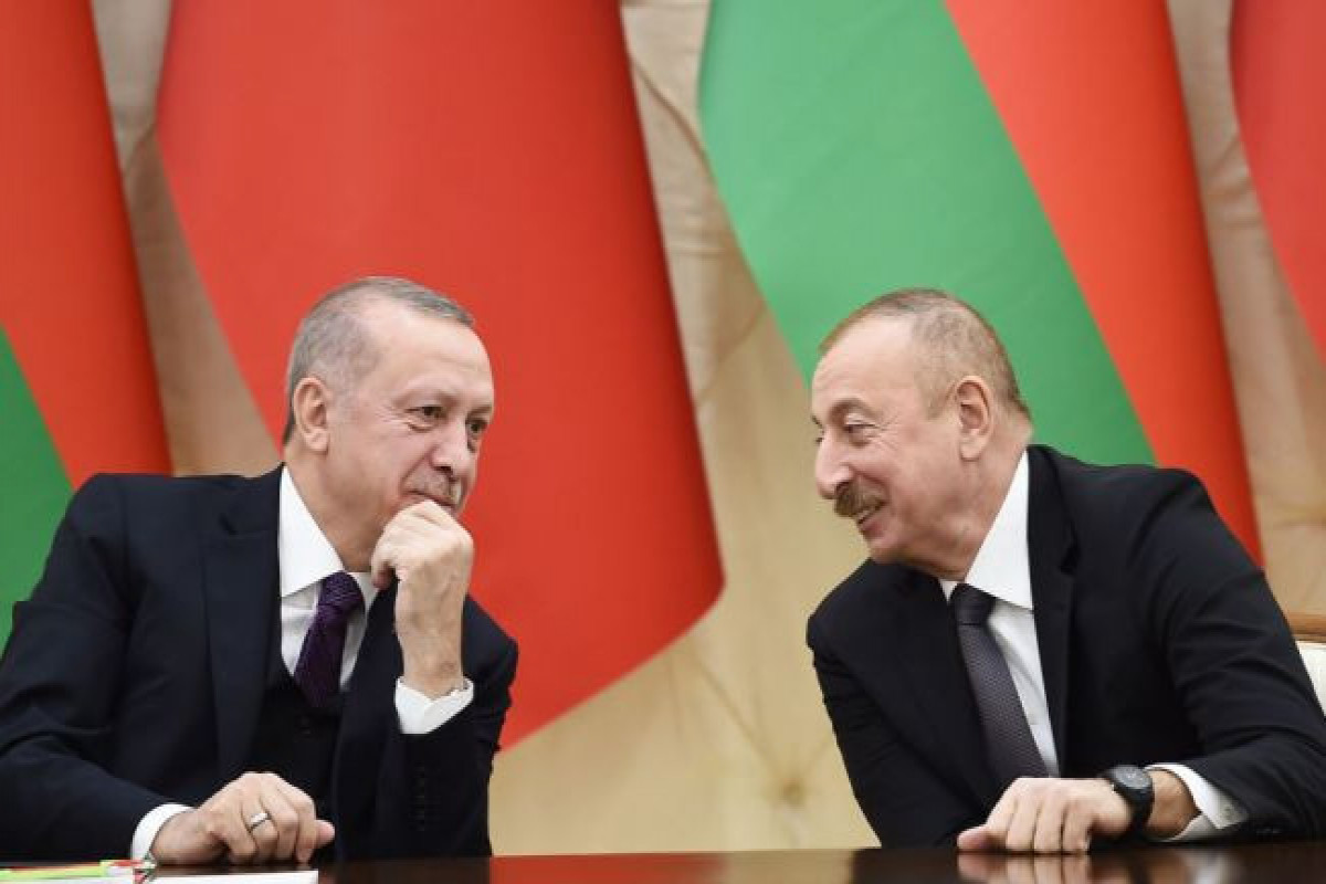 Эрдоган поздравил Ильхама Алиева