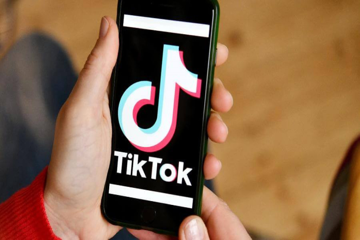 Модератор TikTok подала в суд на соцсеть из-за плохих условий труда