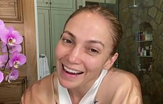  Дженнифер Лопес