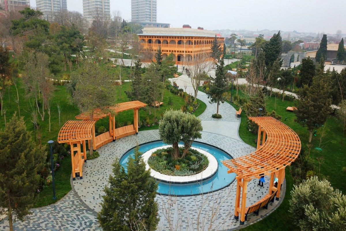 Ильхам Алиев и Мехрибан Алиева ознакомились с условиями в парке Низами Гянджеви-ФОТО 