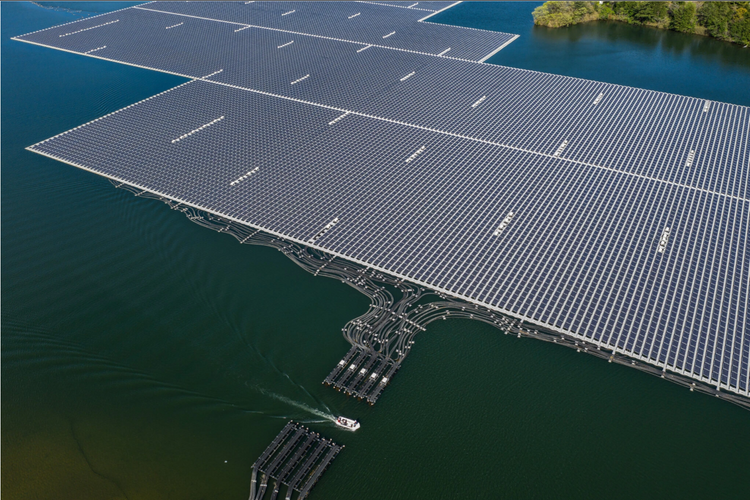 В Баку будет построена плавучая солнечная электростанция