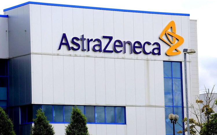 Испания запретила использование вакцины AstraZeneca для лиц старше 55 лет
