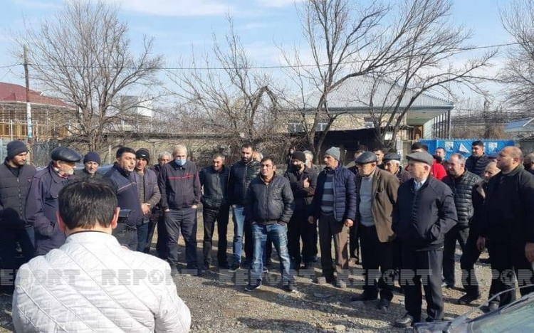 Проживающие в грузинском селе азербайджанцы провели акцию протеста
