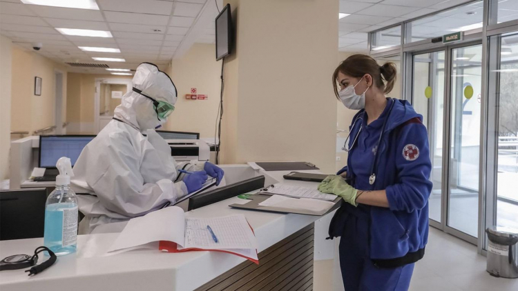 В России за сутки выявили 15 089 случаев заражения коронавирусом