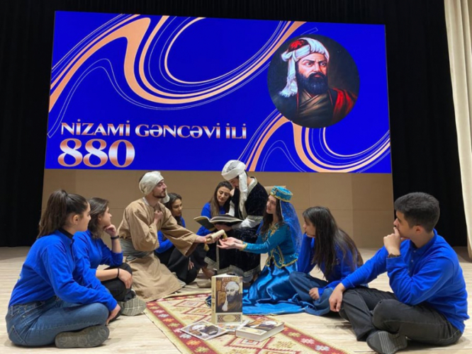 Бакинский Молодежный центр дал старт проектов, связанных с «Годом Низами Гянджеви» - ВИДЕО