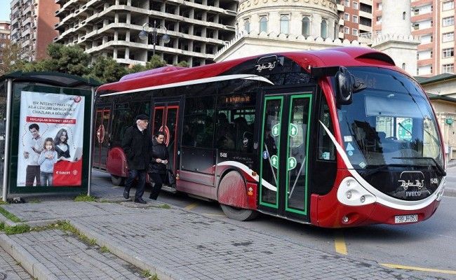 Эгоизм некоторых пассажиров «Baku Bus» может погубить только их самих – ВЕДЬ ГЛУПОСТЬ УБИВАЕТ…