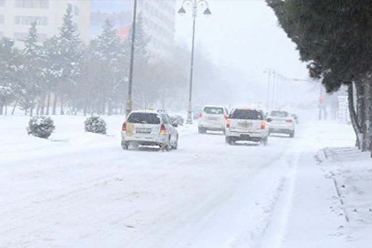 В Баку толщина снежного покрова составляет 20 см – ФАКТИЧЕСКАЯ ПОГОДА
