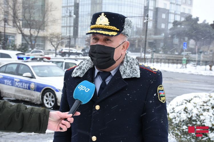 Завтра на ряде дорог Баку будет ограничено движение автомобилей