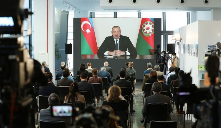 Президент Азербайджана на пресс-конференции ответил на 50 вопросов представителей 35 СМИ