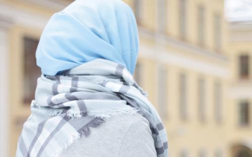 Семья мусульман из Канады просит спасти их от исламофобов