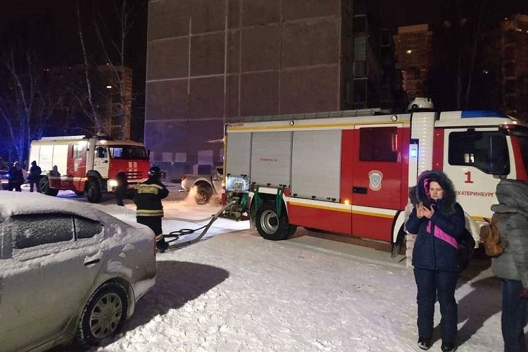 В России при пожаре в жилом доме погибли восемь человек 