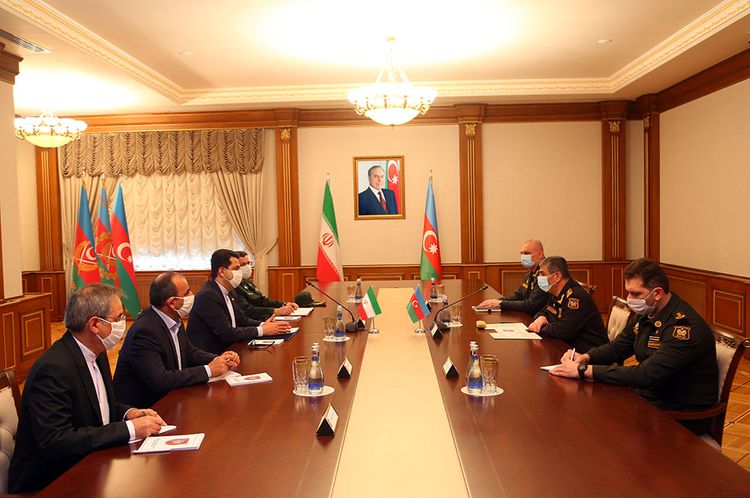 Обсуждены вопросы военного сотрудничества между Азербайджаном и Ираном
