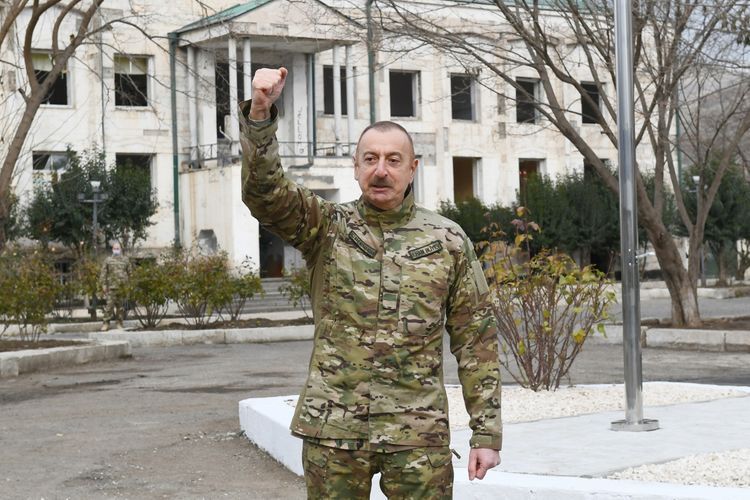 Ильхам Алиев и Мехрибан Алиева отправились в Шушу - ВИДЕО