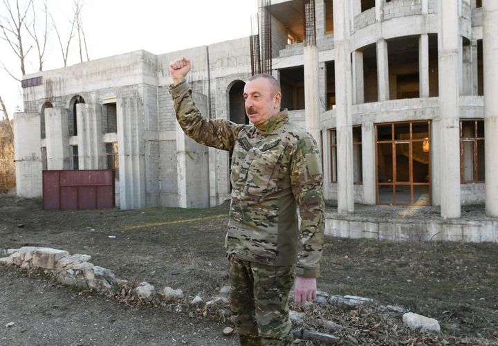 Президент Азербайджана: Ко всем чертям, в ад пошли и «парламент», и статус