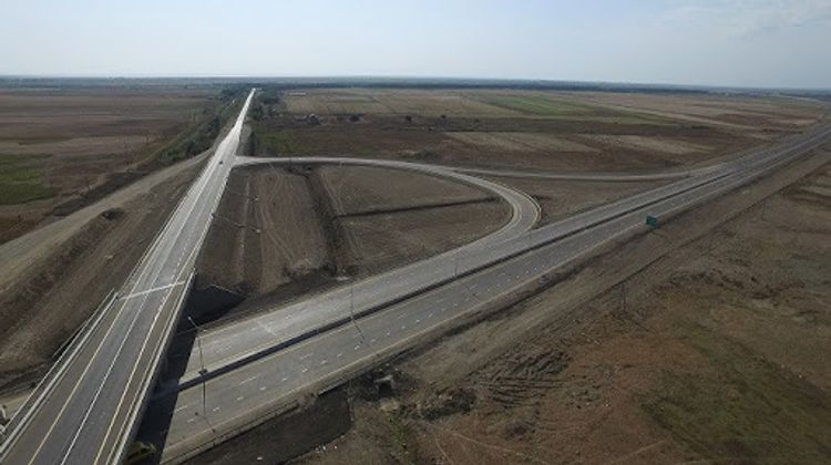 Азербайджан и Иран подписали соглашение об объединении магистральных дорог  