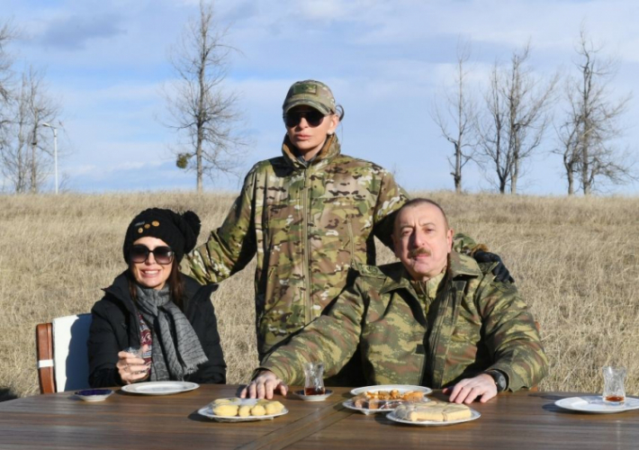 Чаепитием в Шуше Ильхам Алиев дал очень тонкий месседж армянским плагиаторам – НАЗЛО ВРАГАМ!