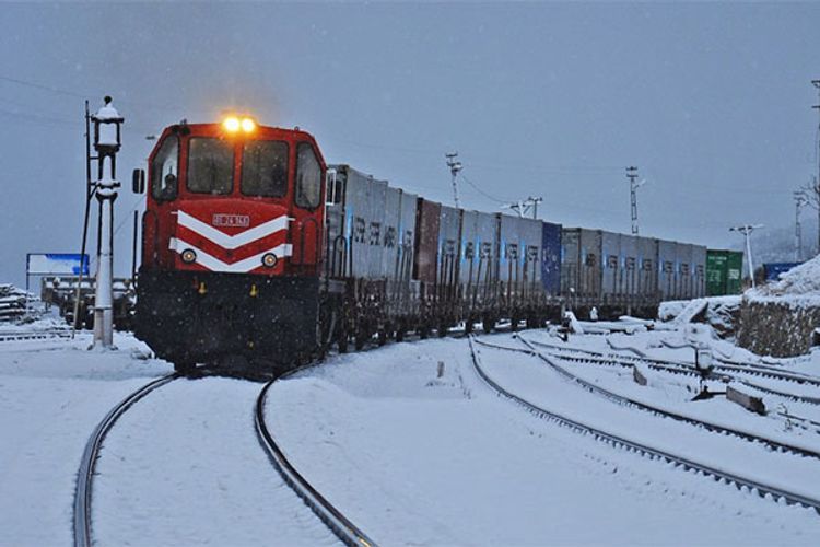 Из Турции в Россию отправлен первый поезд по дороге БТК
