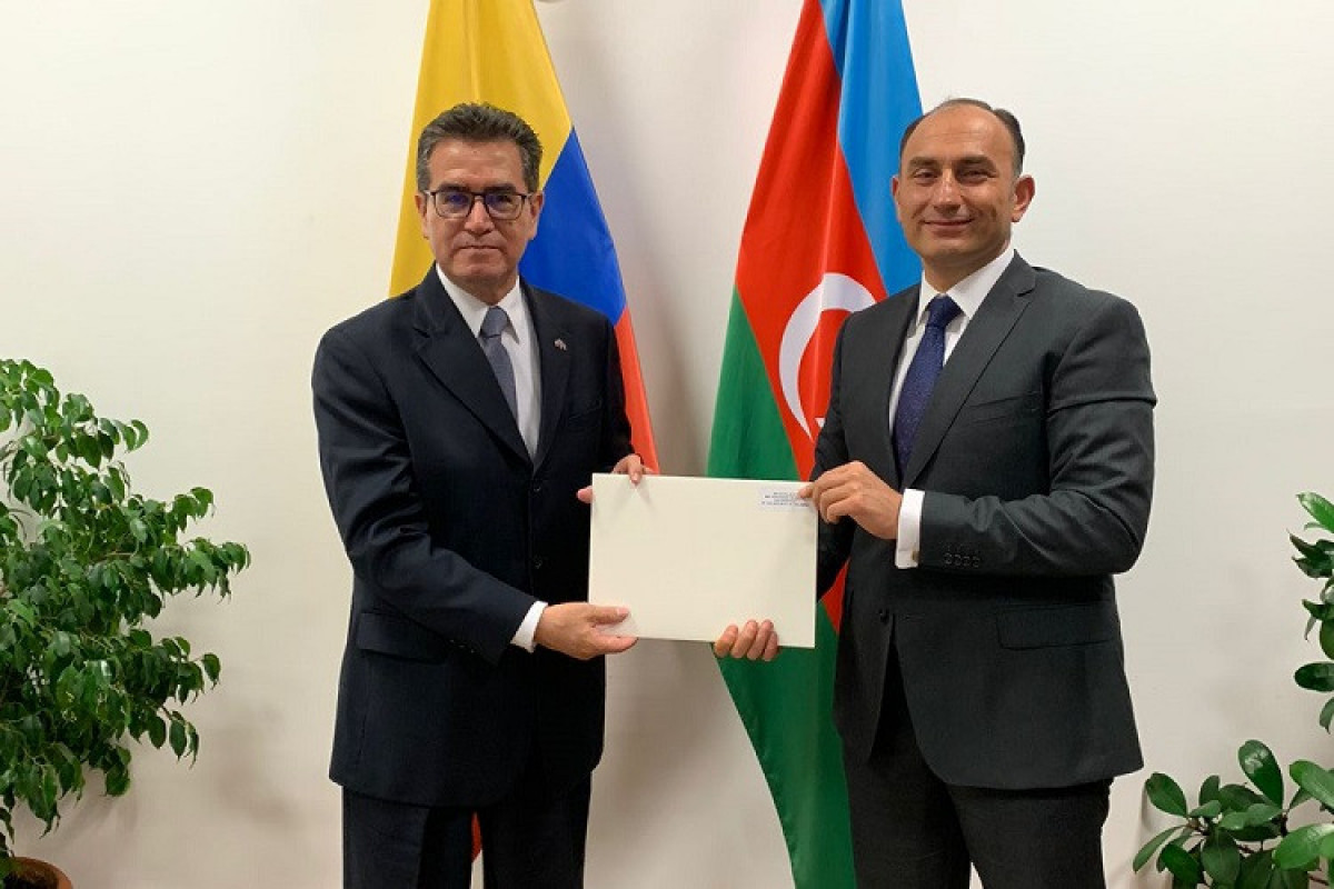 Президент Колумбии принял верительные грамоты посла Азербайджана