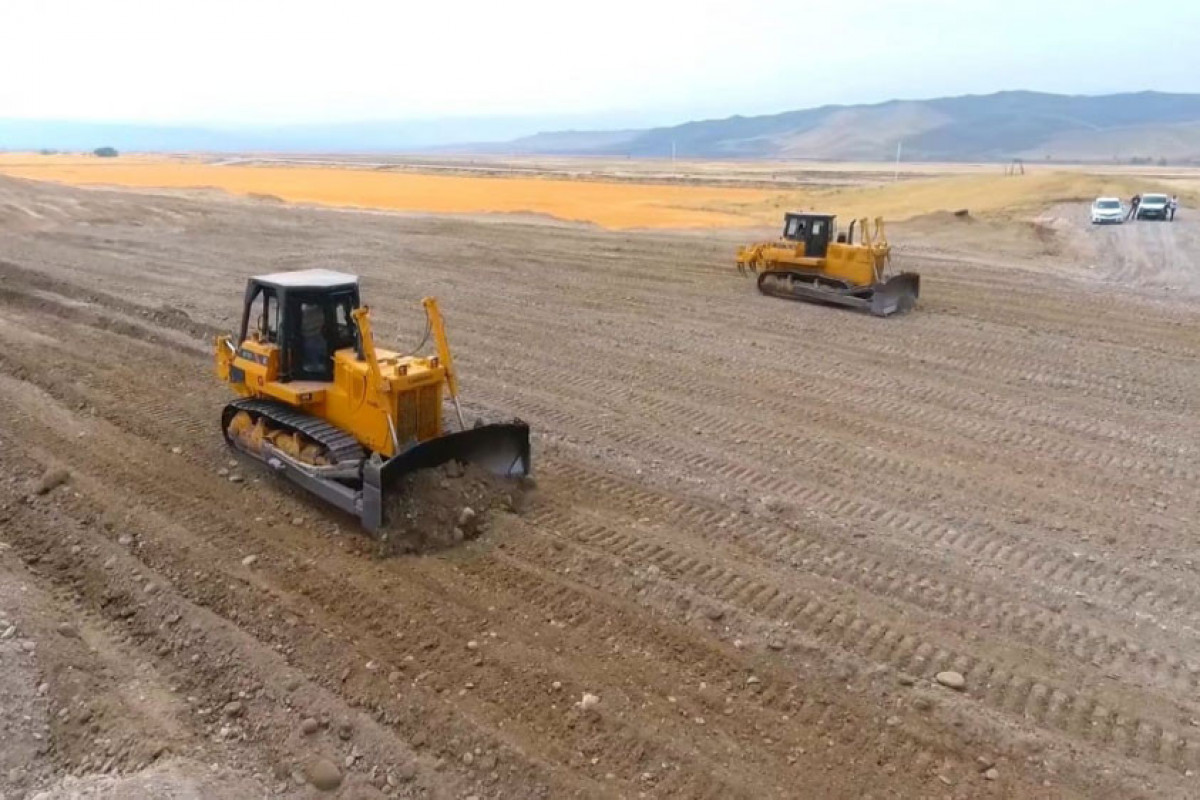 Продолжается строительство автомобильной дороги Горадиз-Джабраил-Зангилан-Агбенд-ФОТО 