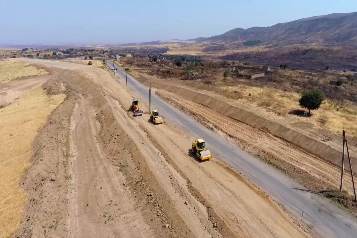 Продолжается строительство автодороги Шюкюрбейли-Джебраил-Гадрут-ФОТО 