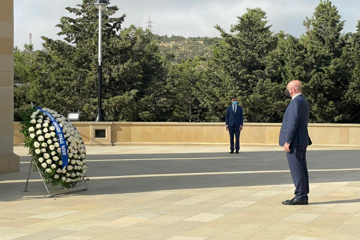 Президент Совета ЕС Шарль Мишель посетил Аллею шехидов