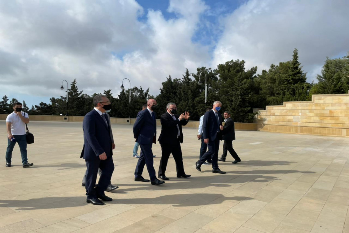 Президент Совета ЕС Шарль Мишель посетил Аллею шехидов