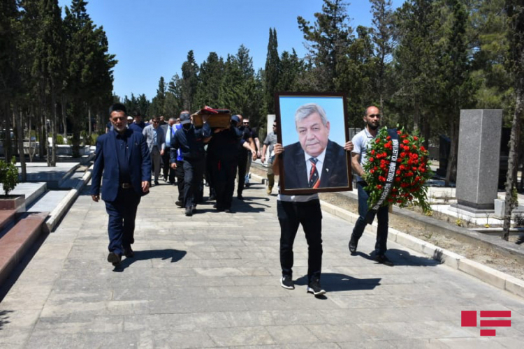 В Баку прошли похороны директора Института географии НАНА - ФОТО