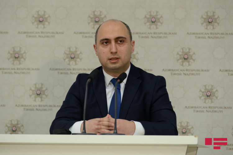 Министр: Мы за возвращение к традиционному образованию в следующем учебном году