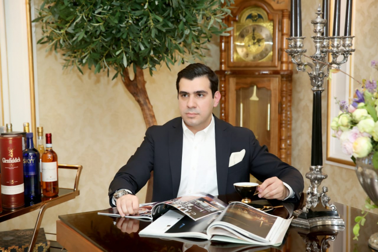 Азербайджанский композитор и бизнесмен возвращается в музыкальную индустрию