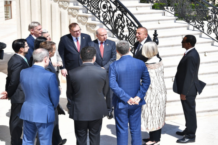  Ильхам Алиев: Внешнеполитический курс Азербайджана преследует цель укрепления сотрудничества со всеми странами мира