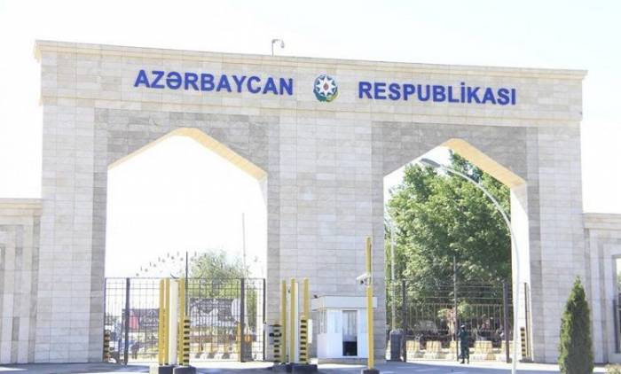 На азербайджано-российской границе устранена очередь грузовиков