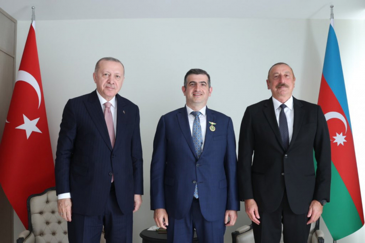 Ильхам Алиев наградил Халука Байрактара орденом «Карабах» - ФОТО
