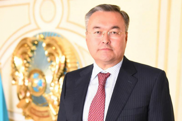 Министр иностранных дел Казахстана прибыл с визитом в Азербайджан
