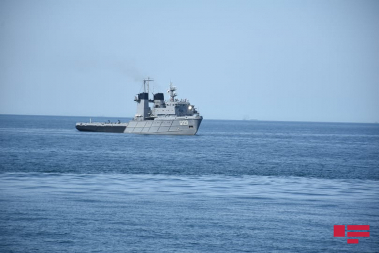 ВМС Азербайджана выполняет боевые задачи - ФОТО