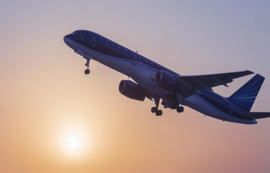 самолет AZAL
