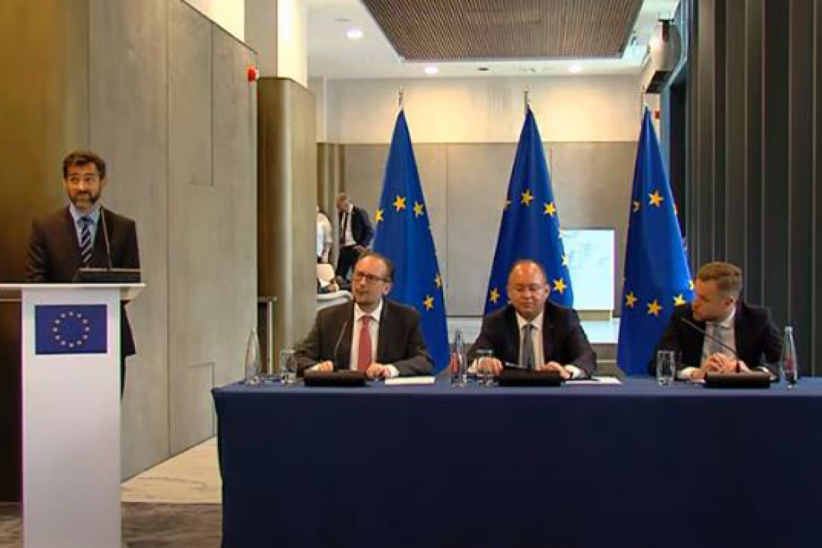 Глава МИД Австрии: У ЕС есть предложения по укреплению доверия между Азербайджаном и Арменией