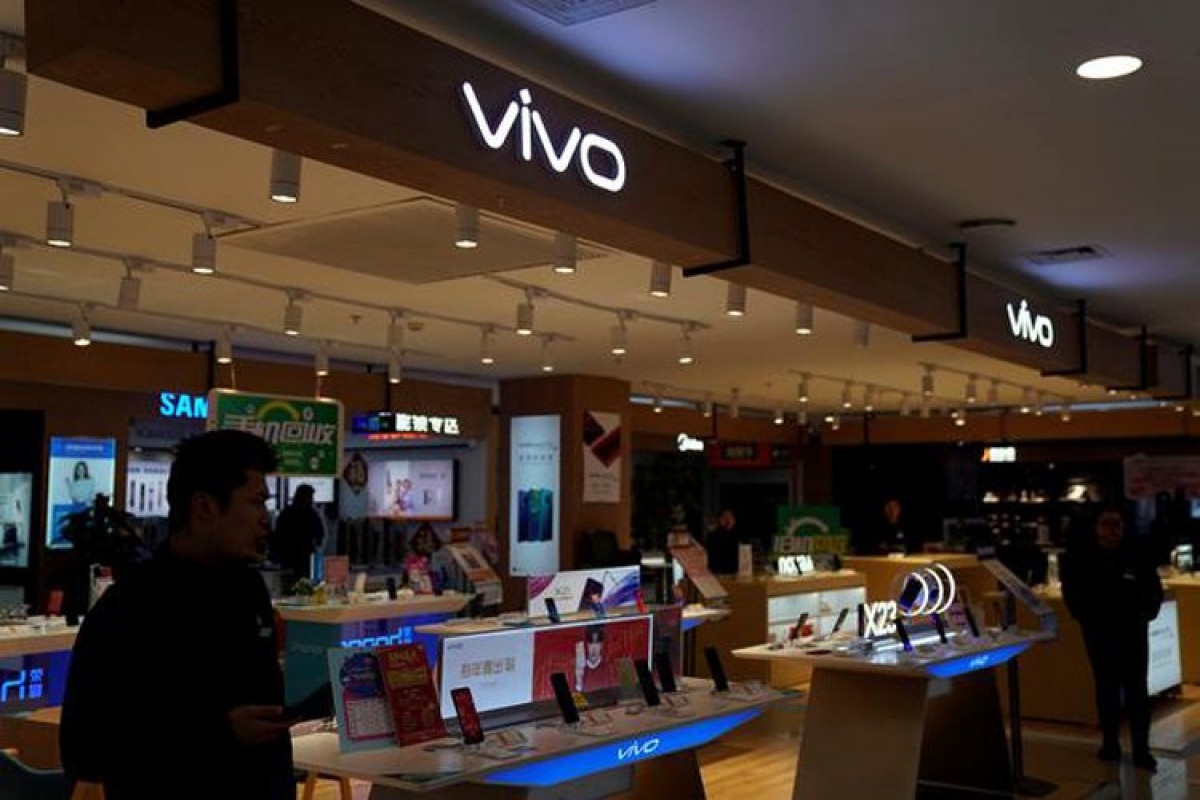 Vivo готовит три смартфона с гибким дисплеем