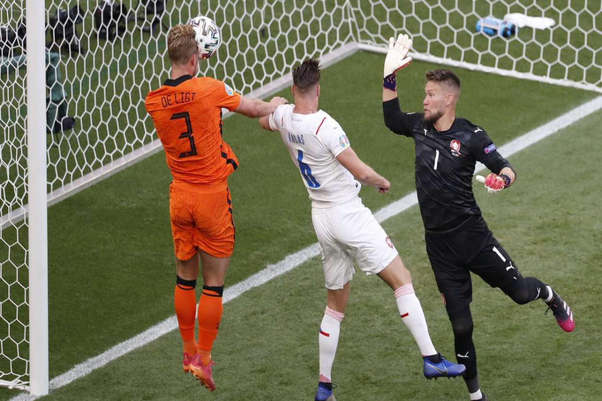Евро-2020:  Чехия обыграла Нидерланды в 1/8 финала