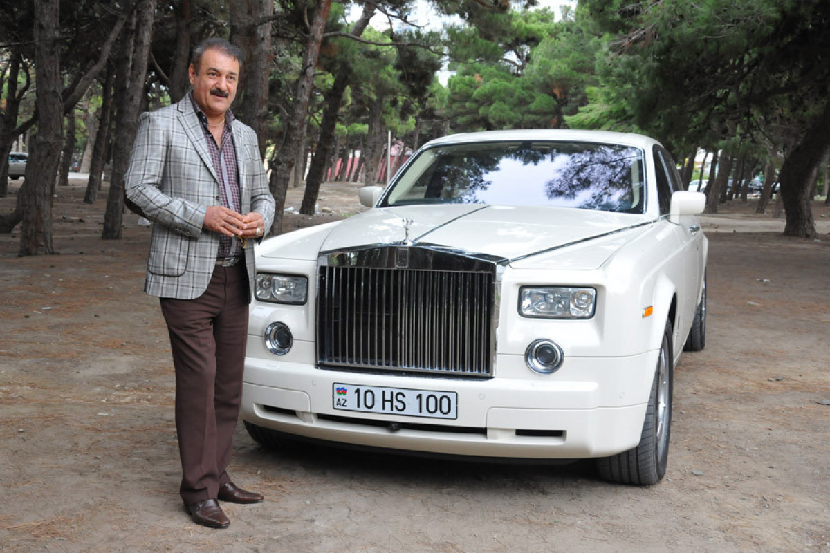Азербайджанский певец: «Если был бы жив мой отец, зачем мне столько машин?»