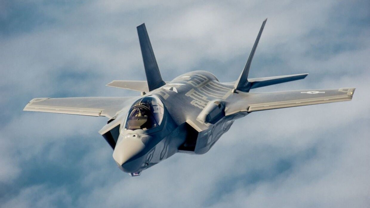 Forbes: США признали провал истребителей F-35