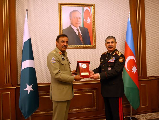 Азербайджан и Пакистан обсудили направления военного сотрудничества - ФОТО
