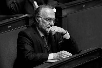 Французский миллиардер погиб при крушении вертолета
