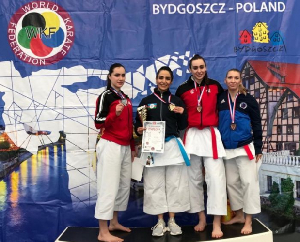 Каратистка Азербайджана покорила Польшу
